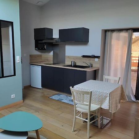 Appartement Le Saint Maur Neuville-du-Poitou Exterior foto